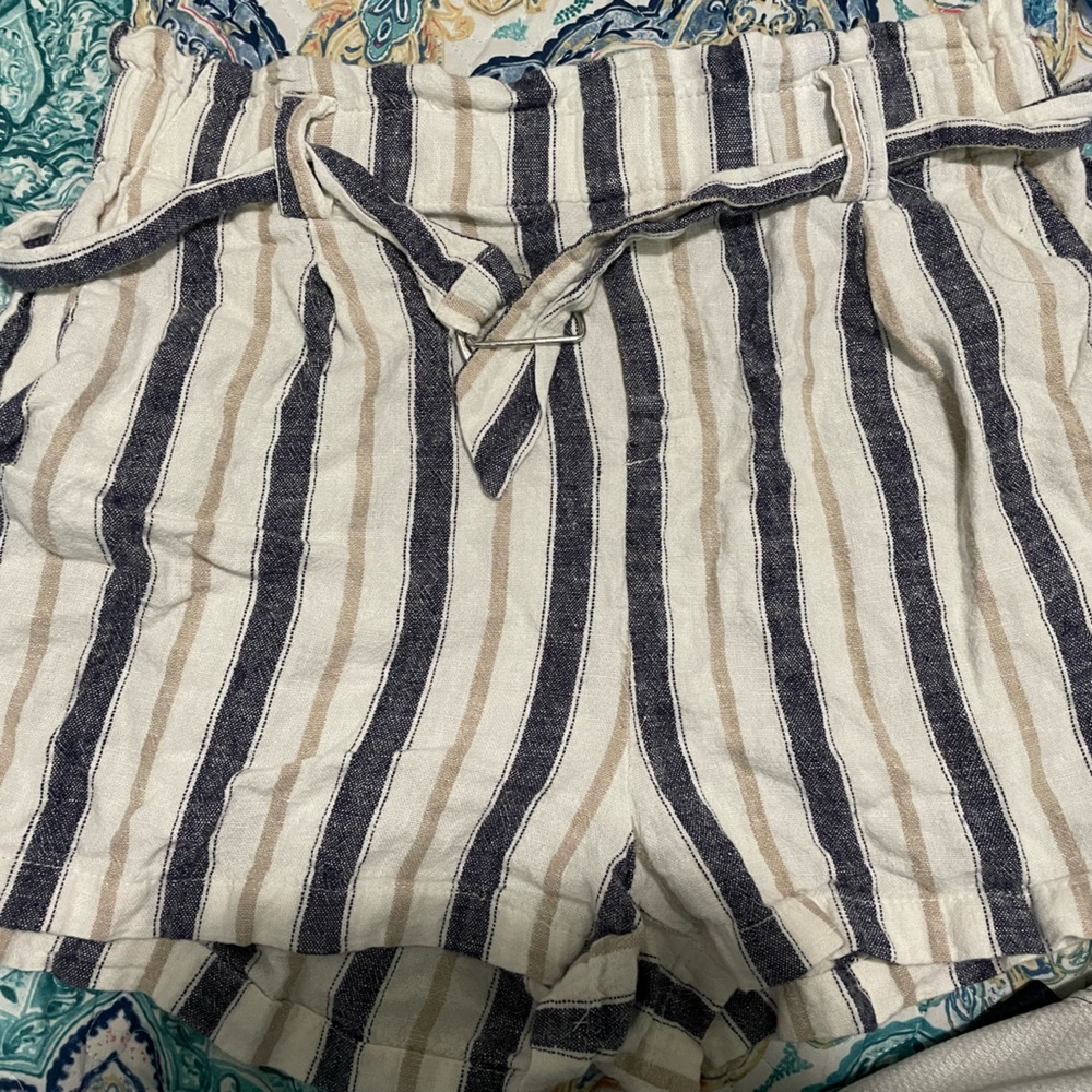 Love tree shorts